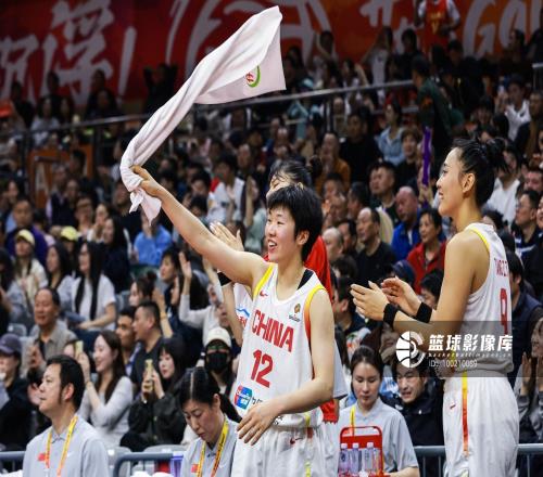 村超,足球赛友谊,战精彩纷呈,开宝体育官网,开宝体育直播,体育赛事直播,足球直播