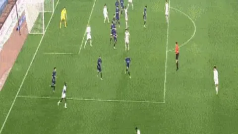 大乐透期号专家精选：德乙强强对话质合分析推荐