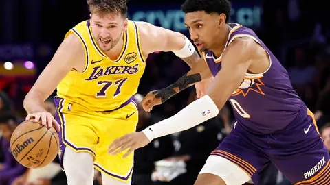 “篮网主场神威VS太阳客场谜团：战绩数据背后的惊人反差！”